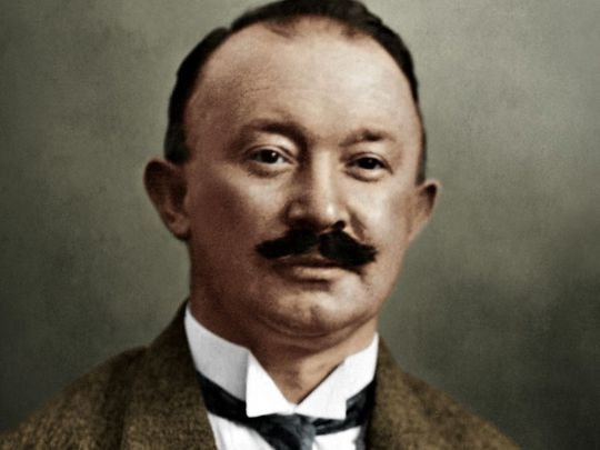 Ιστορικό: Ο οίκος Hugo Boss έντυσε τους Ναζί στον Β’ Παγκόσμιο Πόλεμο [εικόνες] | iefimerida.gr 1