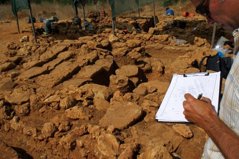 Απρόσμενα ευρήματα από τις ανασκαφές στην Iκλαινα της Μεσσηνίας [εικόνες] | iefimerida.gr 0