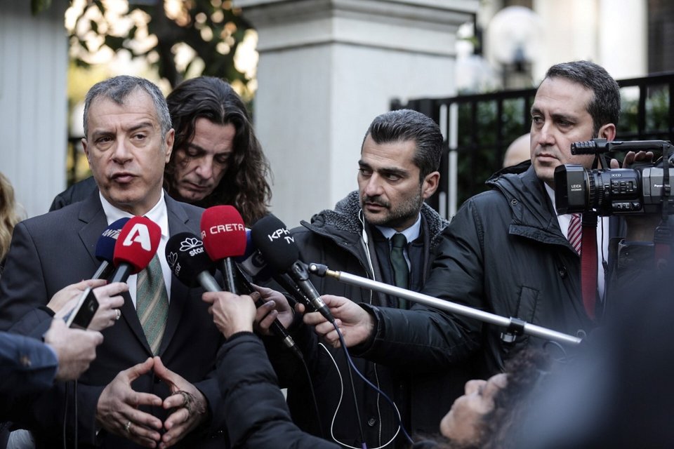 Θεοδωράκης: Να πάμε με σύνθετη ονομασία που θα είναι μια λέξη και στα σλάβικα | iefimerida.gr 0