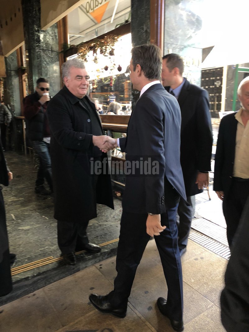 Ο Μητσοτάκης για εσπρεσσάκι στο Da Capo [αποκλειστικές εικόνες] | iefimerida.gr 0