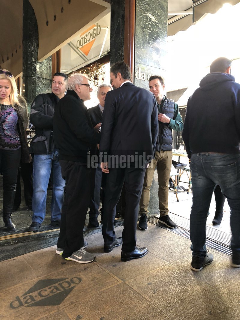 Ο Μητσοτάκης για εσπρεσσάκι στο Da Capo [αποκλειστικές εικόνες] | iefimerida.gr 4