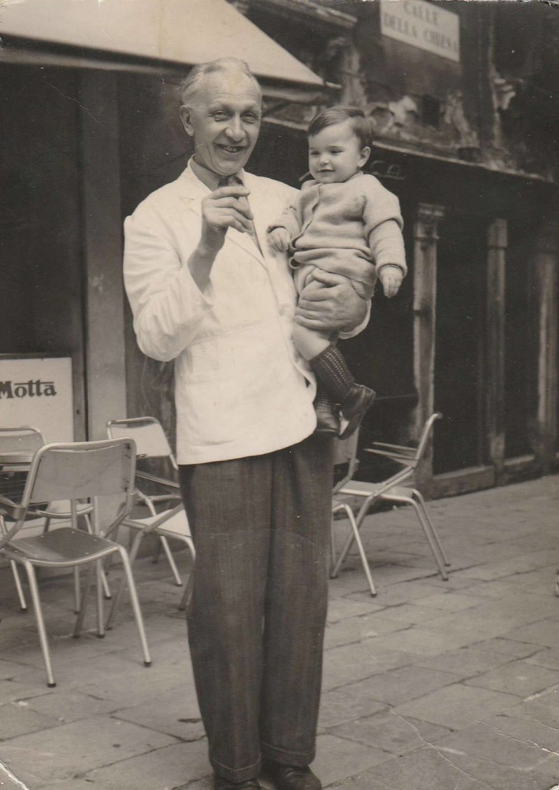 Ενας Λαρισαίος έχει ένα από τα πιο ιστορικά καφέ της Βενετίας -Ιστορία 80 χρόνων [εικόνες] | iefimerida.gr 1