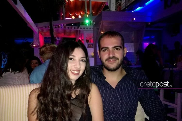 Σπαραγμός στο τελευταίο αντίο στον 21χρονο Χρήστο -Νεκρός σε τροχαίο μαζί με την κοπέλα του [εικόνες] | iefimerida.gr 5