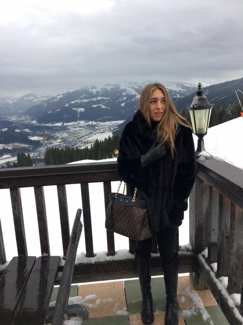 Αυτή είναι η μέλλουσα σύζυγος του Καρίμ Ανσαριφάρντ [εικόνες] | iefimerida.gr 2