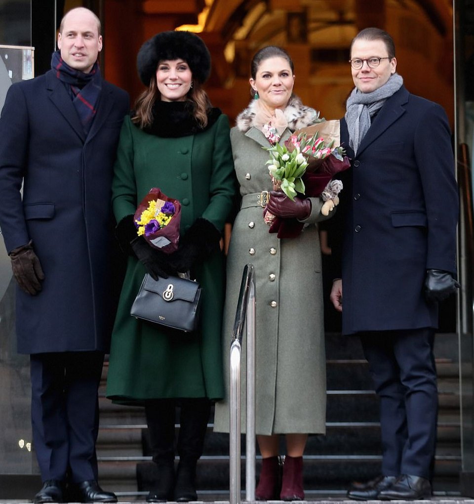 Πώς η Κέιτ Μίντλετον κατατρόπωσε την πριγκίπισσα Βικτόρια της Σουηδίας -Τσαλακωμένη, με ρούχα εκτός τόπου και χρόνου [εικόνες] | iefimerida.gr 1