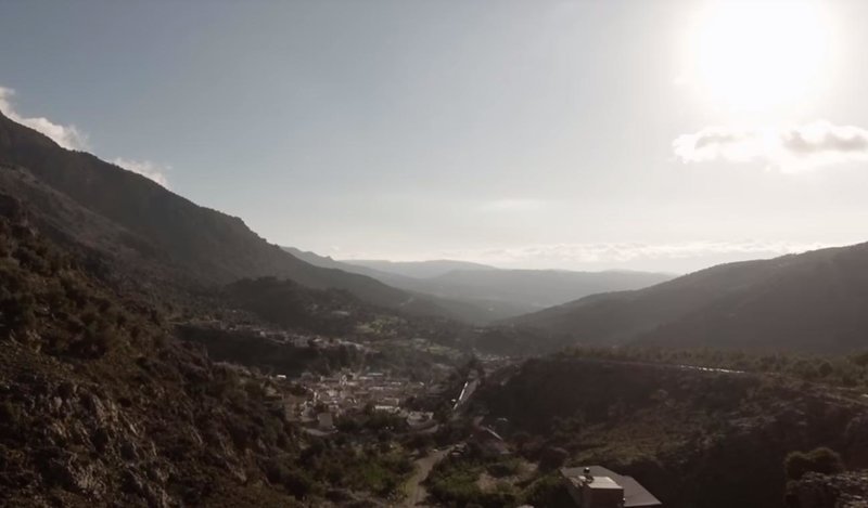 Ολη η Κρήτη σε ένα πάρκο -Δύο Κρητικοί πάνε τον τουρισμό σε άλλο επίπεδο [εικόνες & βίντεο] | iefimerida.gr 2