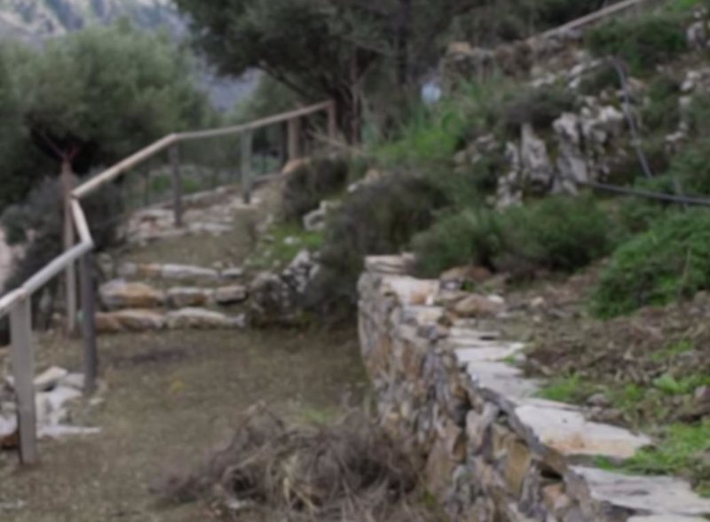 Ολη η Κρήτη σε ένα πάρκο -Δύο Κρητικοί πάνε τον τουρισμό σε άλλο επίπεδο [εικόνες & βίντεο] | iefimerida.gr 1