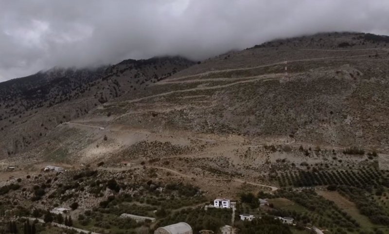 Ολη η Κρήτη σε ένα πάρκο -Δύο Κρητικοί πάνε τον τουρισμό σε άλλο επίπεδο [εικόνες & βίντεο] | iefimerida.gr 0