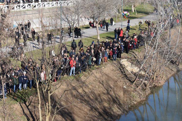 Θεοφάνεια: Από την Παμβώτιδα, στα παγωμένα Τζουμέρκα & τα ηλιόλουστα Χανιά [εικόνες & βίντεο] | iefimerida.gr 1
