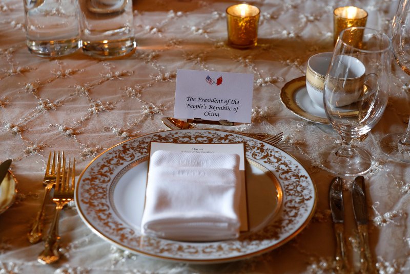 Μια ματιά στο εσωτερικό του Μαρ α Λάγκο του Τραμπ -128 δωμάτια, χρυσό από το ταβάνι ως το πάτωμα [εικόνες] | iefimerida.gr 10