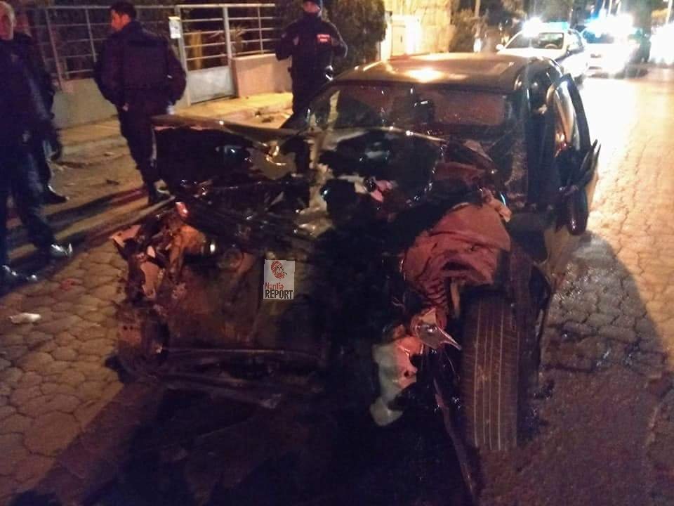 Σοκαριστικό τροχαίο με περιπολικό στο Μενίδι: Τραυματίες δύο αστυνομικοί και ένας πολίτης [εικόνες] | iefimerida.gr 0