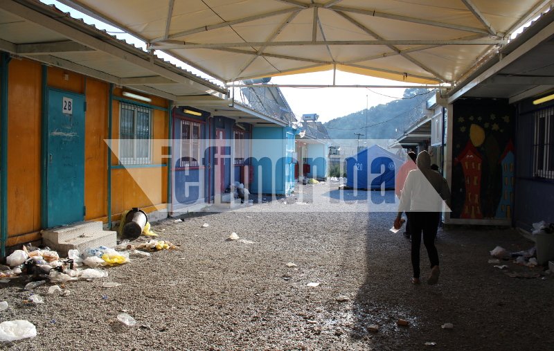 Το iefimerida στη Μόρια -Μέσα σε σκηνές, στο κρύο, κοιμούνται 2.000 πρόσφυγες και μετανάστες [εικόνες] | iefimerida.gr 3