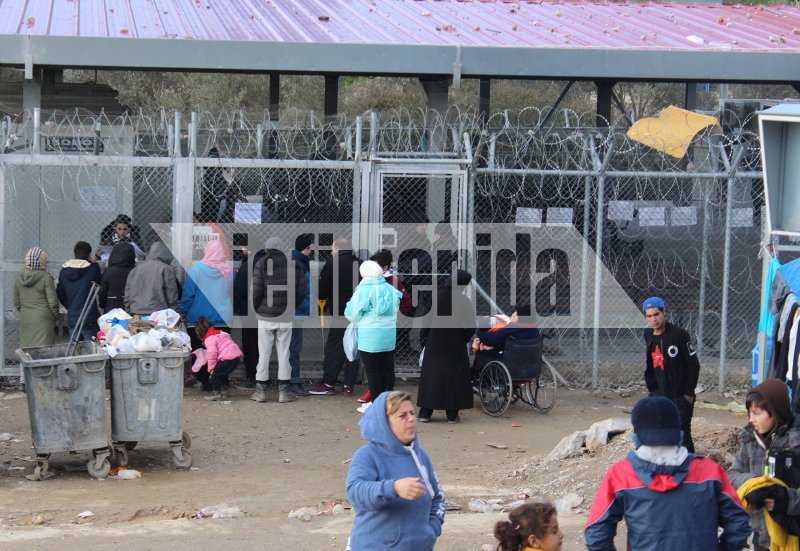 Το iefimerida στη Μόρια -Μέσα σε σκηνές, στο κρύο, κοιμούνται 2.000 πρόσφυγες και μετανάστες [εικόνες] | iefimerida.gr 9