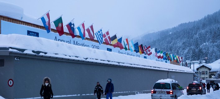 H παγκόσμια οικονομική ελίτ στο Νταβός την Τετάρτη -Τραμπ, Μέρκελ, Μακρόν παρόντες | iefimerida.gr 1