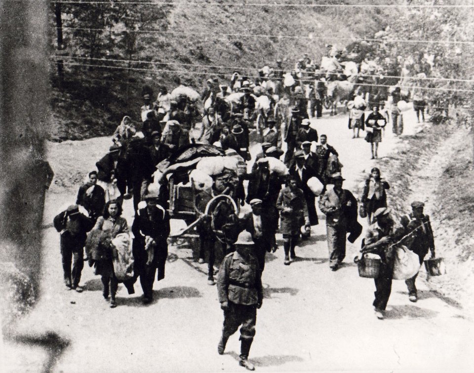 Το Ολοκαύτωμα στο «Σταύρος Νιάρχος» -Εκθέσεις, προβολές & μουσικές από ναζιστικά στρατόπεδα | iefimerida.gr 0