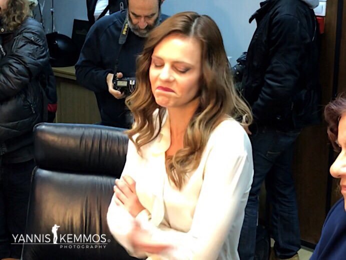 Η εικόνα της έξαλλης Αχτσιόγλου με το ΠΑΜΕ έγινε viral -Το Twitter το απόλαυσε [εικόνες] | iefimerida.gr 7