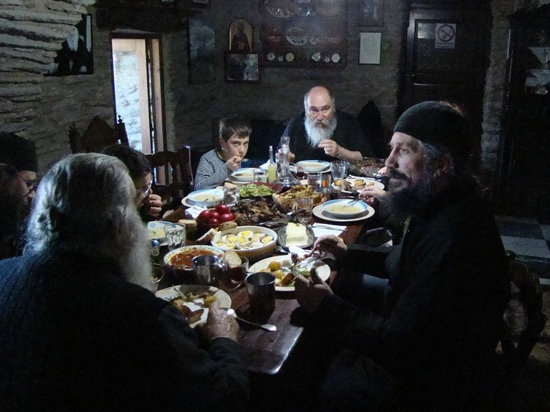 Η άγνωστη σχέση του Τζίμη Πανούση με την Εκκλησία -Η επίσκεψη σε μοναστήρι και η ανατρεπτική συζήτηση [εικόνες] | iefimerida.gr 2