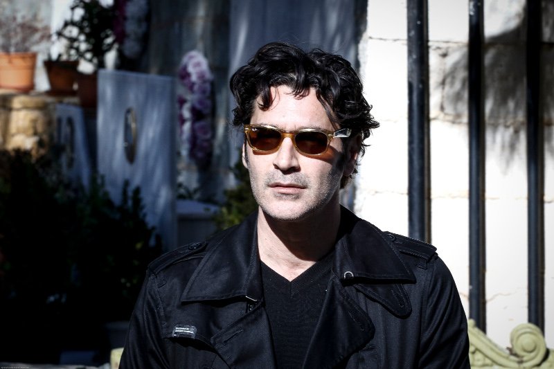 Συγκίνηση στην κηδεία του Τζίμη Πανούση -Καλλιτέχνες και πολιτικοί είπαν το τελευταίο αντίο [εικόνες & βίντεο] | iefimerida.gr 14