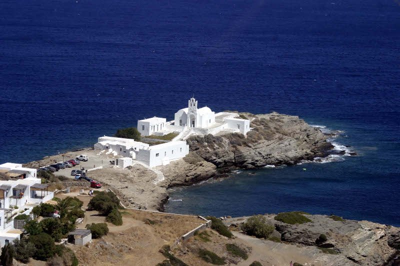 Υμνοι της Daily Mail για τη Σίφνο -«Θα φας σαν βασιλιάς και θα περπατήσεις σε ονειρεμένα μονοπάτια» [εικόνες] | iefimerida.gr 2