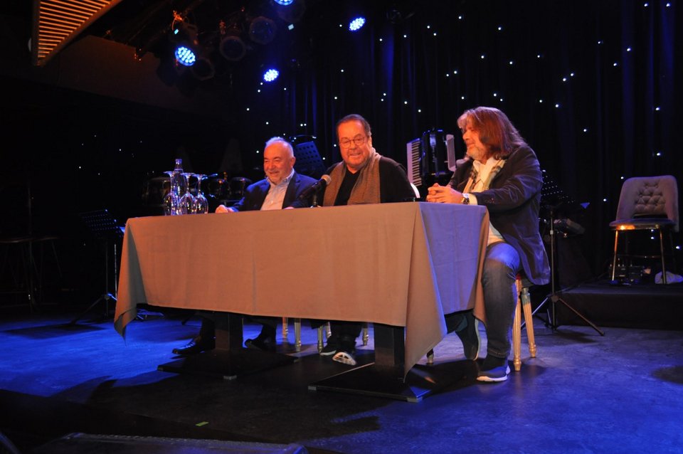 Ο Γιάννης Πάριος ξεκινά εμφανίσεις και εκμυστηρεύεται το ελάττωμά του [εικόνες] | iefimerida.gr 0