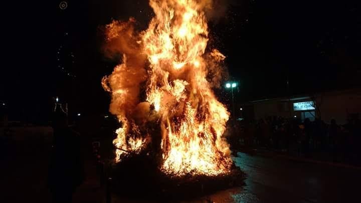 Ηθη και έθιμα των Φώτων: Τζαμαλάρια, Φωταράδες και τα ιερά πορτοκάλια | iefimerida.gr 7