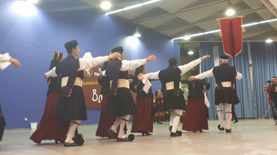Βλάχικο αντάμωμα στο Βελλίδειο -Χιλιάδες χορευτές από όλη την Ελλάδα [βίντεο] | iefimerida.gr 2