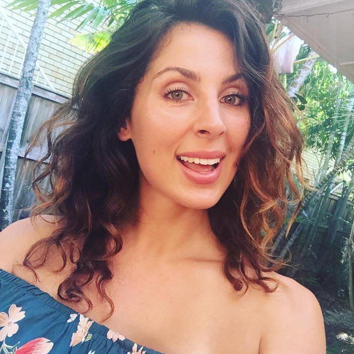 Κάνει μάσκα προσώπου με αίμα από την περίοδό της και γίνεται viral -Τη βρίζουν στο Διαδίκτυο [εικόνες & βίντεο] | iefimerida.gr 0