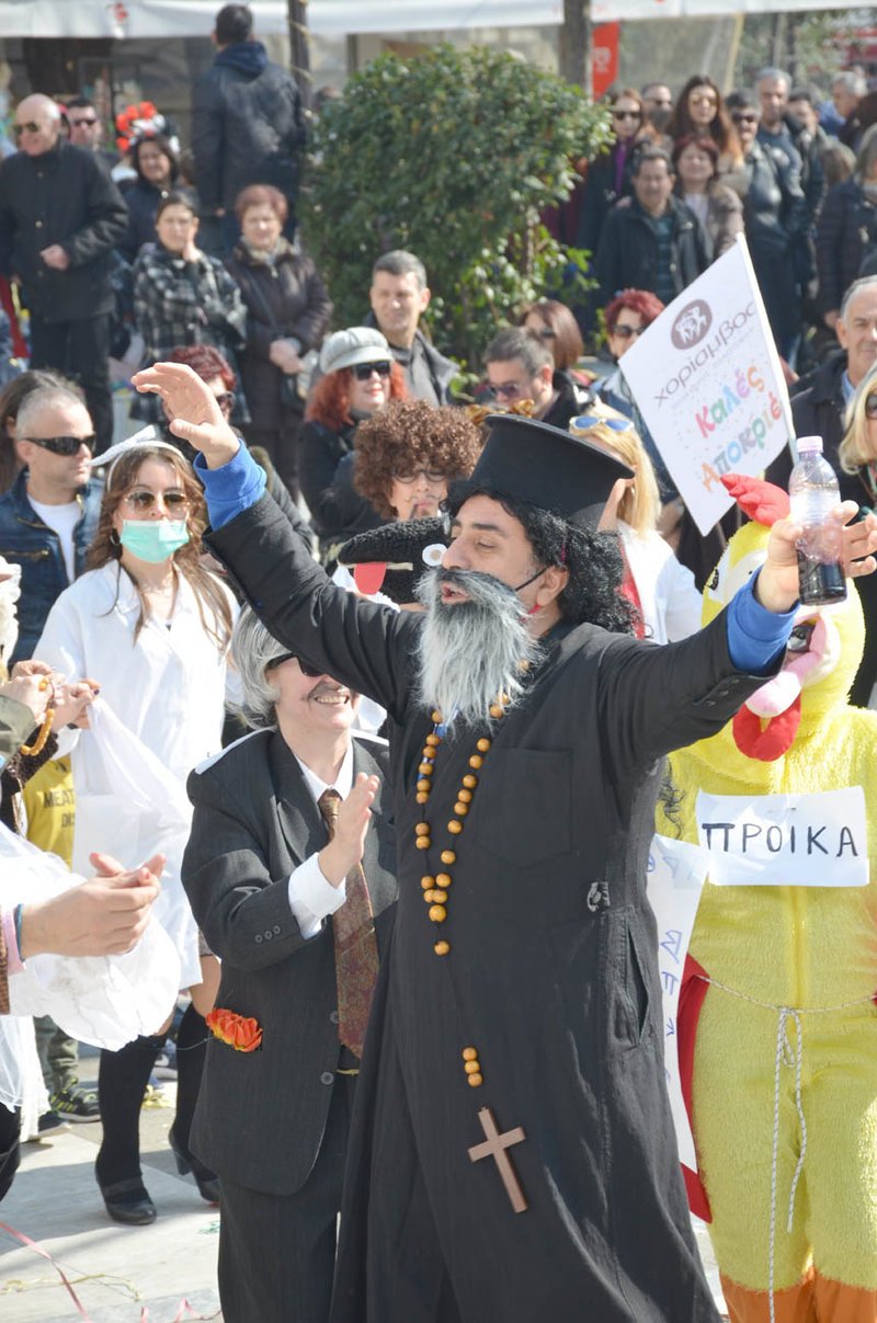 Ξέφρενο γλέντι στην Λάρισα -Γιόρτασαν τα «μπουλούκια» [εικόνες & βίντεο] | iefimerida.gr 6