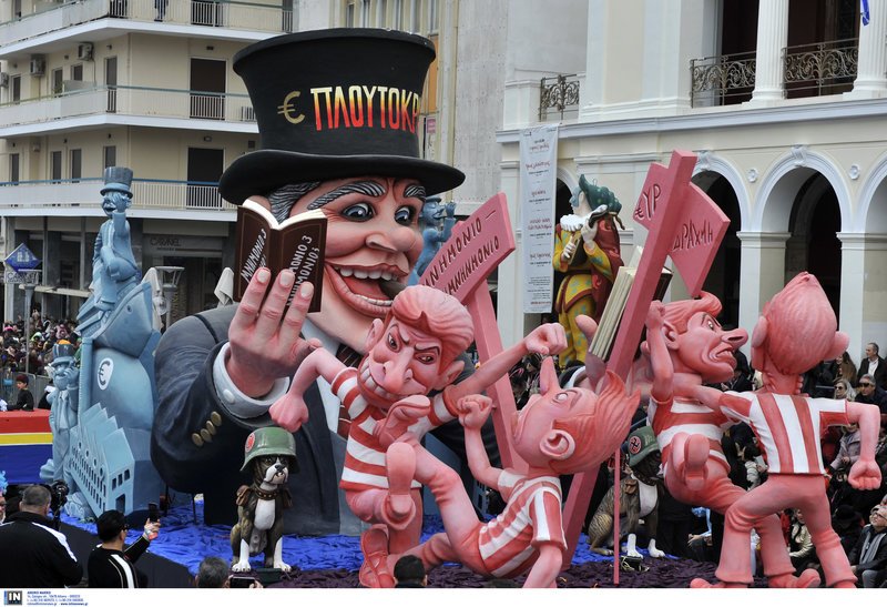 Πατρινό Καρναβάλι 2018: Πέντε ώρες υπερθέαμα -Χιλιάδες καρναβαλιστές, παρέλαση αρμάτων [εικόνες & βίντεο] | iefimerida.gr 9