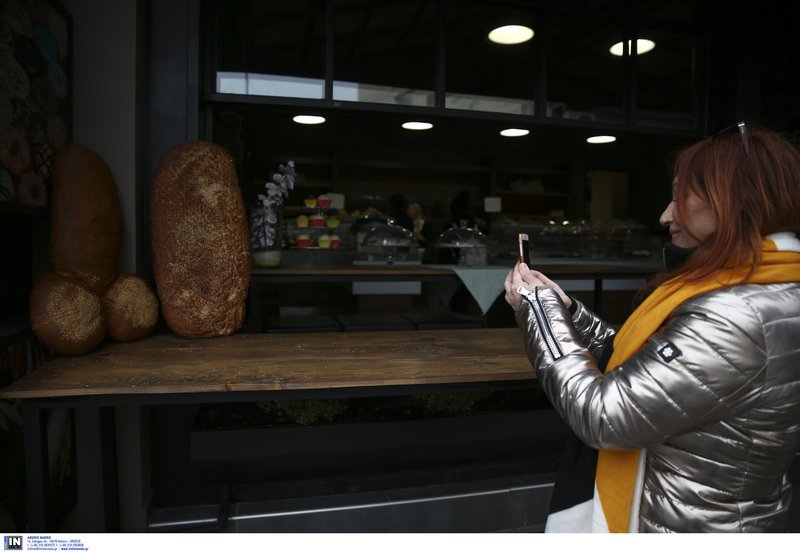 Μπουρανί: Το τολμηρό διονυσιακό έθιμο του Τυρνάβου [εικόνες] | iefimerida.gr 4