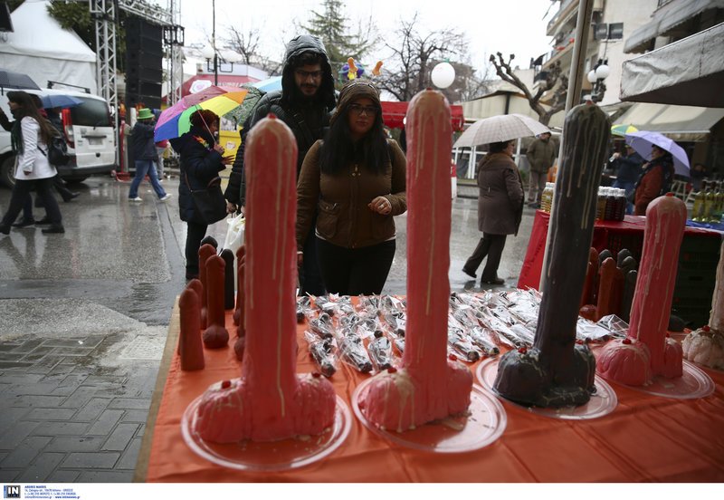 Μπουρανί: Το τολμηρό διονυσιακό έθιμο του Τυρνάβου [εικόνες] | iefimerida.gr 6