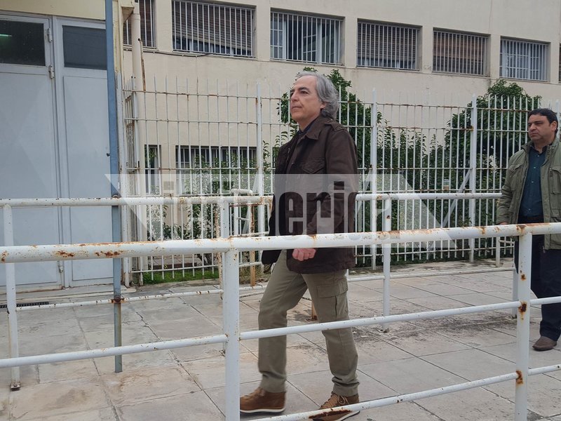 Με άδεια πάλι από τη φυλακή ο Δημήτρης Κουφοντίνας -Εντονες αντιδράσεις [εικόνες & βίντεο] | iefimerida.gr 0