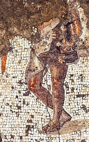 Ισραηλινοί αρχαιολόγοι ανακάλυψαν μωσαϊκό 1.800 ετών [εικόνες] | iefimerida.gr 1