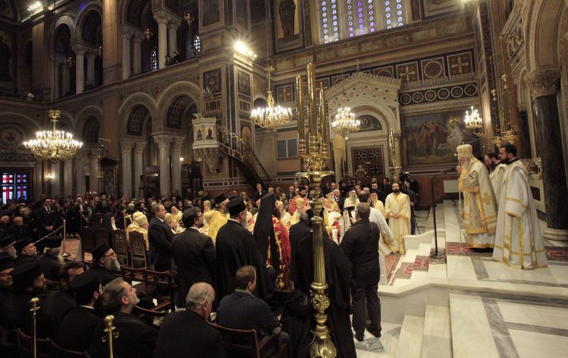 Λαμπρή τελετή στη Μητρόπολη για τη χειροτονία του Επισκόπου Ανδρούσης, Κωνστάντιου [εικόνες] | iefimerida.gr 4
