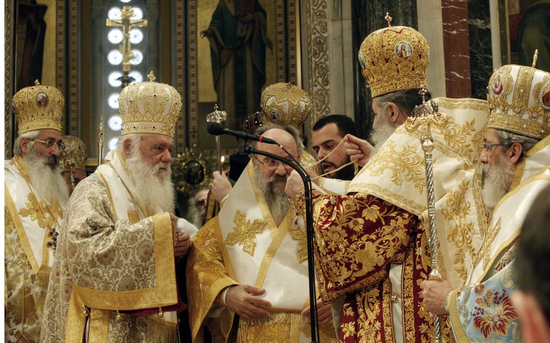 Λαμπρή τελετή στη Μητρόπολη για τη χειροτονία του Επισκόπου Ανδρούσης, Κωνστάντιου [εικόνες] | iefimerida.gr 0