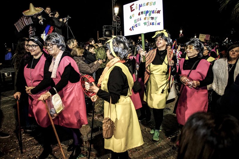 Καρναβάλι στην Πρέβεζα μόνο για γυναίκες -Ενα έθιμο πάνω από 60 ετών [εικόνες] | iefimerida.gr 3