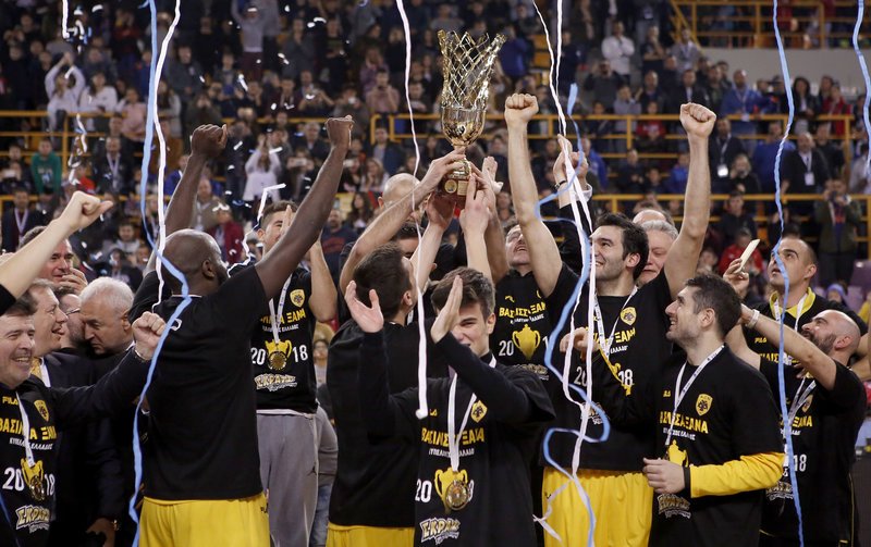 Τελικός Κυπέλλου μπάσκετ: Θρίαμβος της ΑΕΚ -Κατέκτησε τον τίτλο κόντρα (83-88) στον Ολυμπιακό [εικόνες & βίντεο] | iefimerida.gr 0