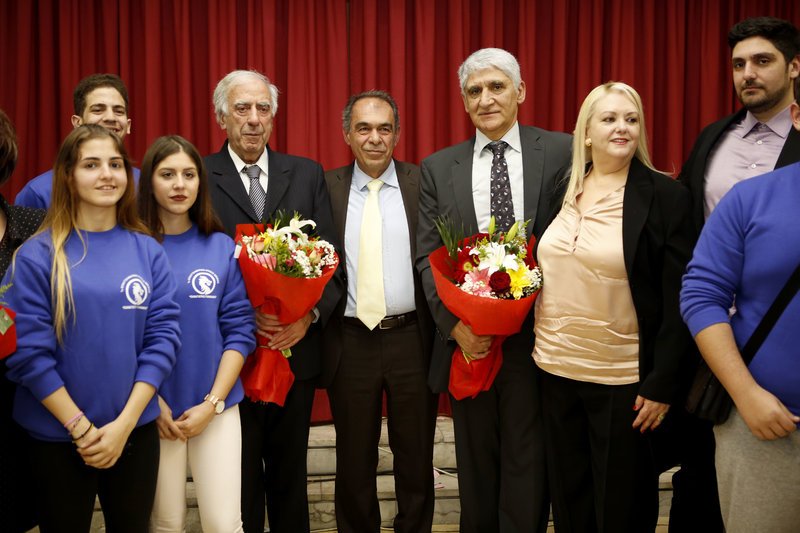 Σε «Παναγιώτης Γιαννάκης» μετονομάστηκε το 1ο ΕΠΑΛ Νίκαιας [εικόνες] | iefimerida.gr 4