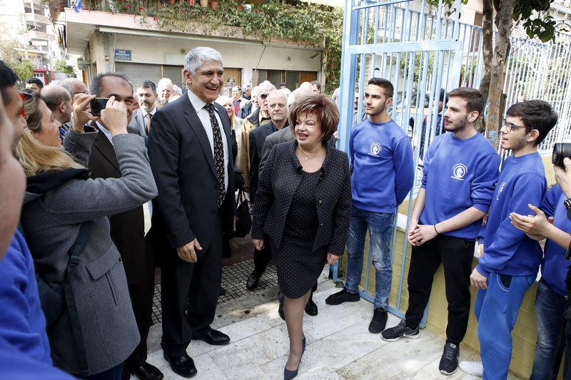 Σε «Παναγιώτης Γιαννάκης» μετονομάστηκε το 1ο ΕΠΑΛ Νίκαιας [εικόνες] | iefimerida.gr 1