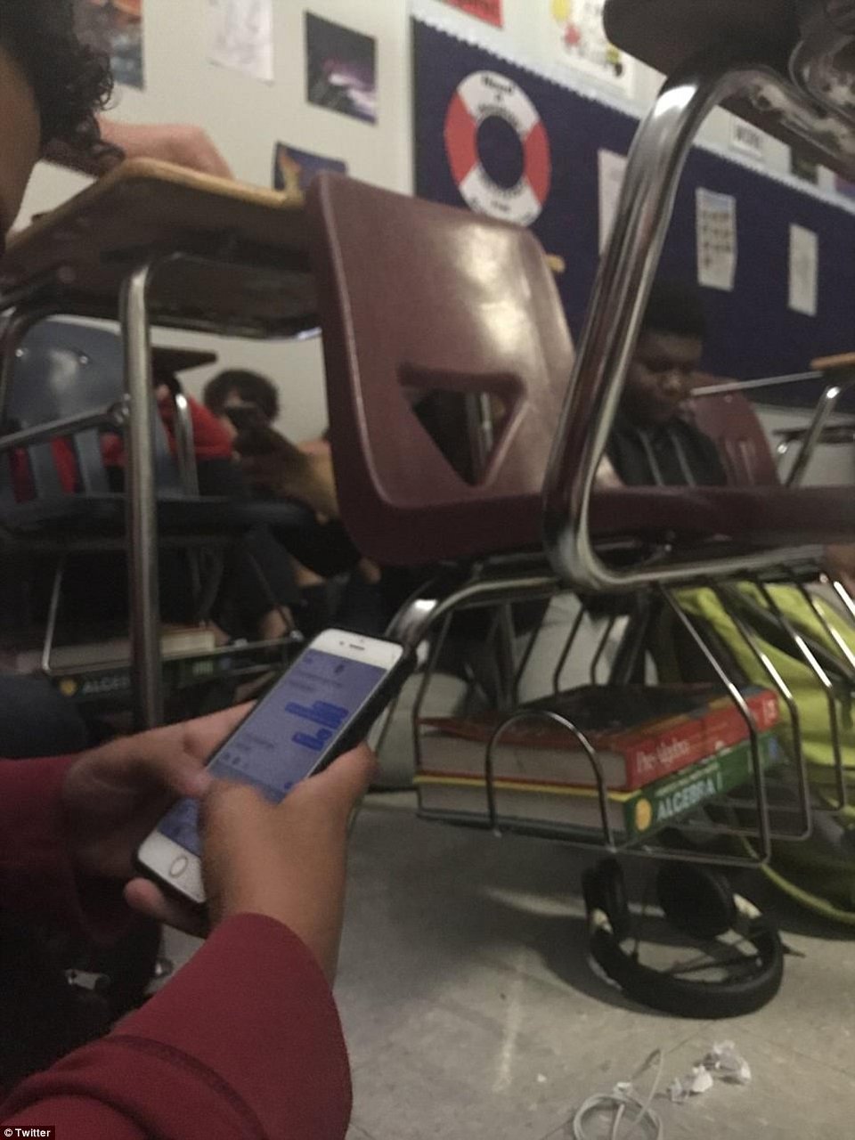 Βίντεο-σοκ: Η στιγμή που ο μακελάρης της Φλόριντα πυροβολεί μαθητές [βίντεο] | iefimerida.gr 3