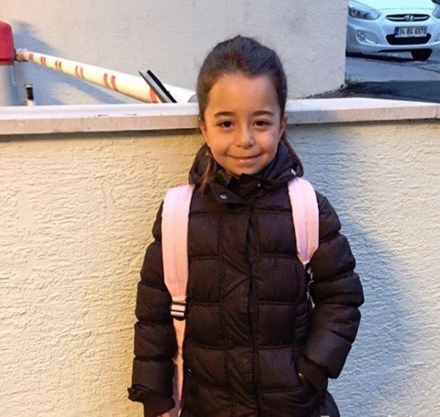 Μελέκ ή Τουρνά: Ποια είναι η 9χρονη πρωταγωνίστρια του Anne -Το παιδί-θαύμα που παίζει σαν φτασμένη ηθοποιός [εικόνες] | iefimerida.gr 5