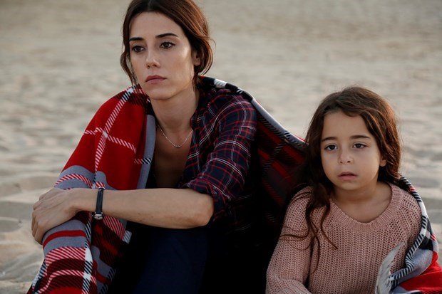 Μελέκ ή Τουρνά: Ποια είναι η 9χρονη πρωταγωνίστρια του Anne -Το παιδί-θαύμα που παίζει σαν φτασμένη ηθοποιός [εικόνες] | iefimerida.gr 12