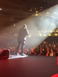 Σπάνια δημόσια εμφάνιση Θόδωρου και Γιάννας Αγγελοπούλου -Διασκέδασαν στον Ρέμο [εικόνες] | iefimerida.gr 0