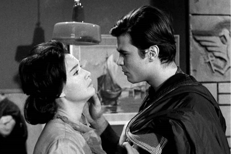 Αγνώριστος ο Αλκης Γιαννακάς -Το «ρεμάλι της Φωκίωνος Νέγρη» είναι 77 ετών [εικόνα] | iefimerida.gr 1