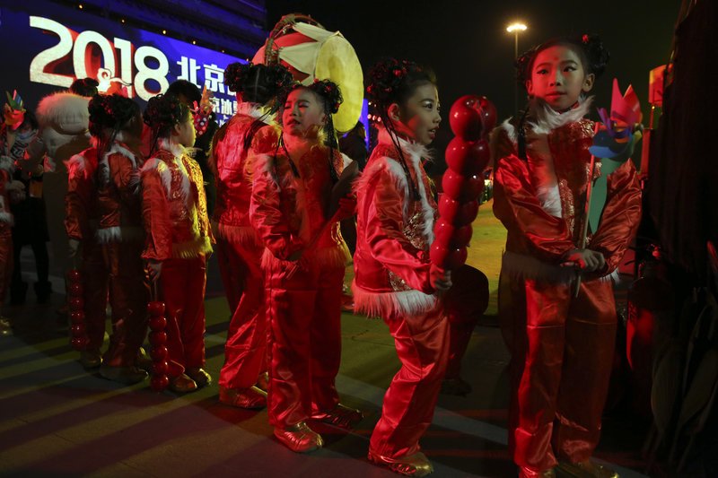 Οι Κινέζοι μόλις υποδέχθηκαν το νέο έτος! Σόου πυροτεχνημάτων [εικόνες & βίντεο] | iefimerida.gr 1