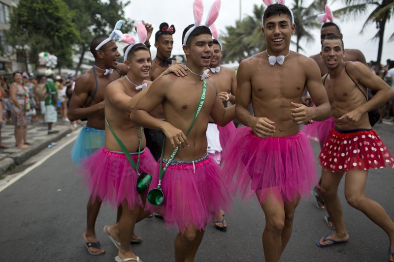 Ρίο ντε Τζανέιρο: Το διασημότερο καρναβάλι του κόσμου σε... αριθμούς [εικόνες & βίντεο] | iefimerida.gr 6