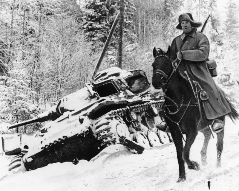  100 χρόνια Κόκκινος Στρατός: Η θρυλική στρατιωτική δύναμη της ΕΣΣΔ που ίδρυσαν Στάλιν-Τρότσκι [εικόνες] | iefimerida.gr 2