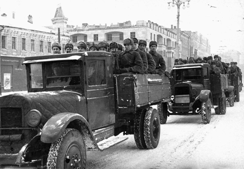  100 χρόνια Κόκκινος Στρατός: Η θρυλική στρατιωτική δύναμη της ΕΣΣΔ που ίδρυσαν Στάλιν-Τρότσκι [εικόνες] | iefimerida.gr 4