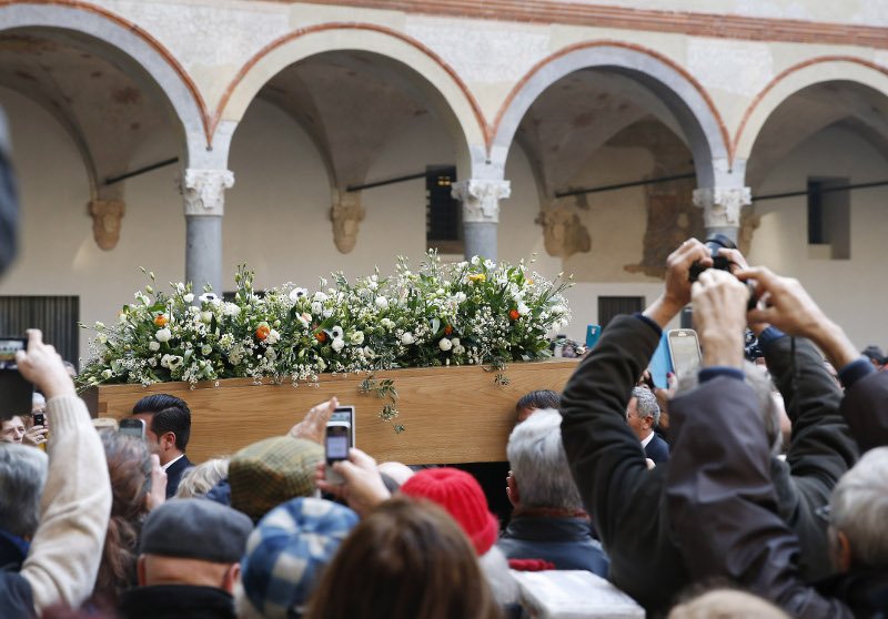 Σαν σήμερα πέθανε ο Ουμπέρτο Εκο: 10&3 φράσεις του που μας βάζουν σε σκέψεις [βίντεο] | iefimerida.gr 3