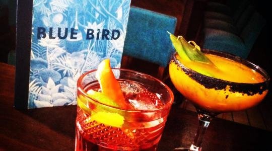 10 γνωστά-άγνωστα κρυφά μπαρ της Αθήνας ιδανικά για τον Αγιο Βαλεντίνο -Απόμερα, ρετρό και ρομαντικά [εικόνες] | iefimerida.gr 13